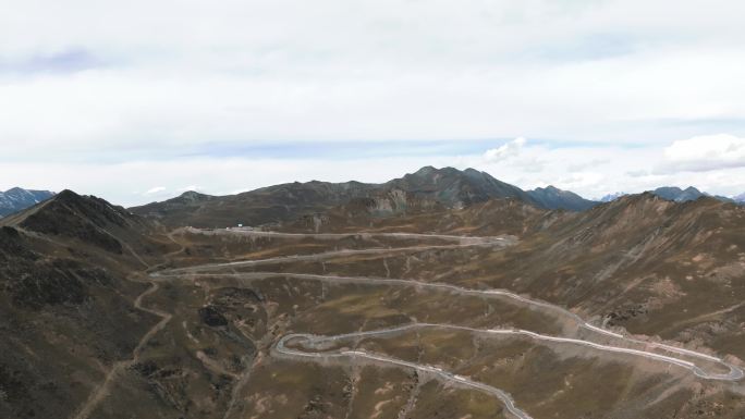 宝兴县夹金山航拍