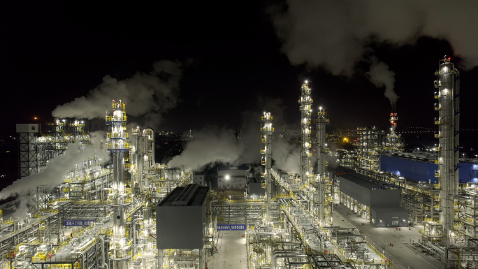 石油化工 炼油厂 工厂夜景航拍