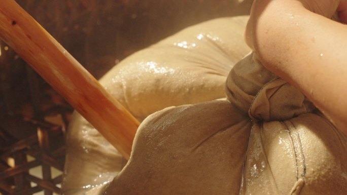 传统饴糖的手工制作过程