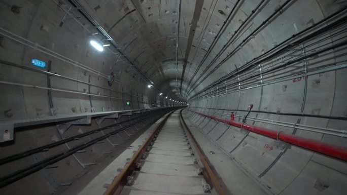 地铁区间隧道