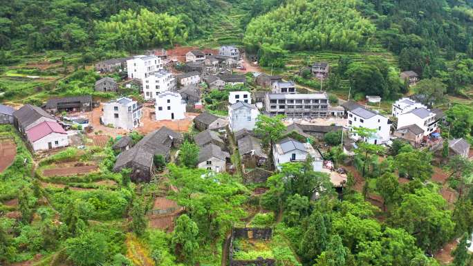 山里的村庄