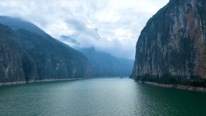 航拍长江三峡瞿塘峡夔门