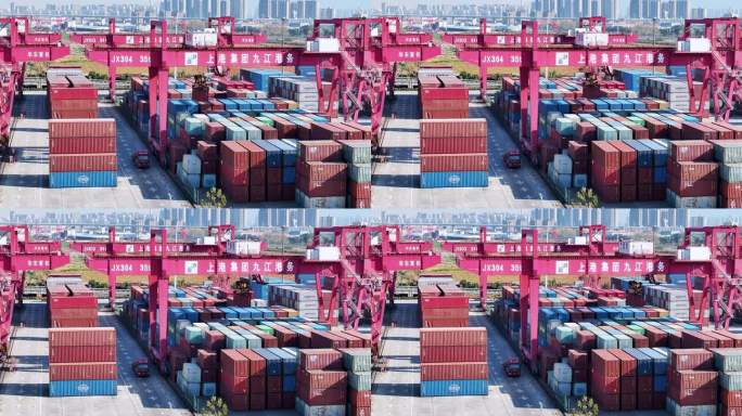 九江港集装箱堆场作业视频