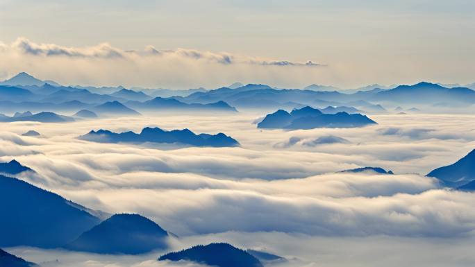 大山 云海 翻云滚滚