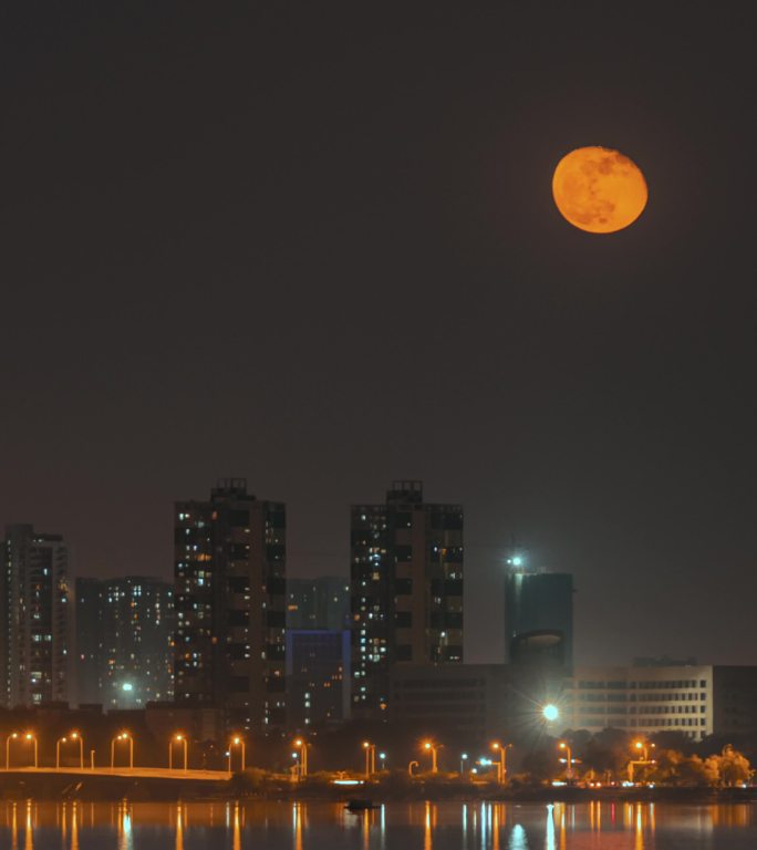 武汉南湖月亮月升城市宣传夜景空境