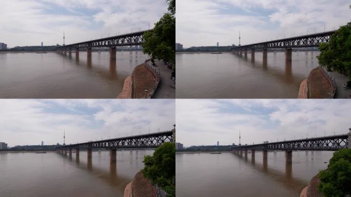 武汉长江大桥天际线航拍图