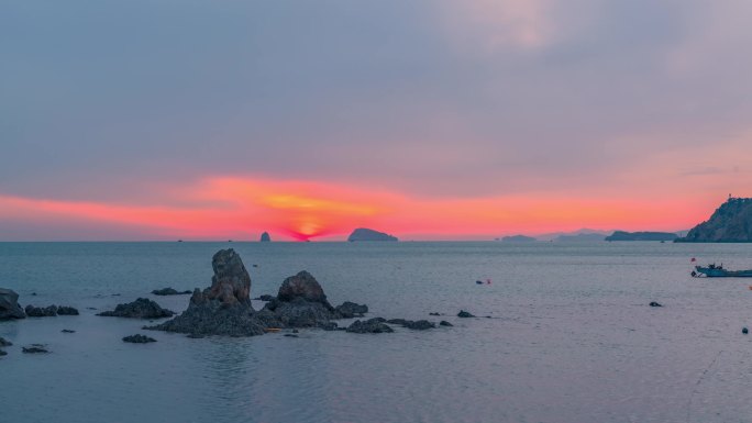 大连老虎滩石槽海上日落风光延时