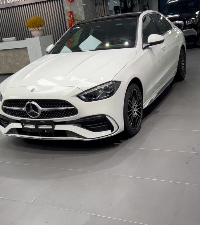 C级 C260L 右前方