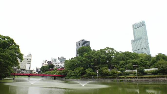 大阪，日本:安倍野春光建筑的延时拍摄。