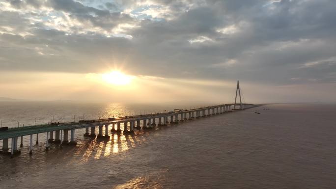 杭州湾跨海大桥日出日落