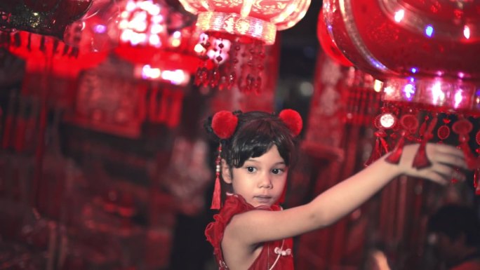 中国灯笼店的旗袍春节气氛过新年人文生活