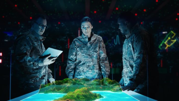 未来战争策略:军事情报专家使用全息增强现实表格地图扫描敌人地形。陆军侦察利用3D监视技术和大数据分析
