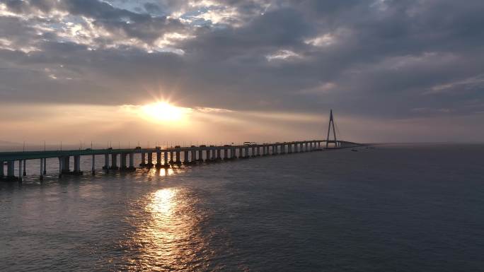 杭州湾跨海大桥日出日落