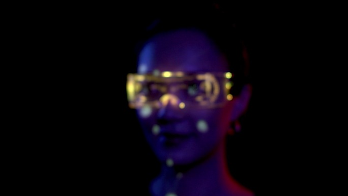 Metaverse数字网络世界技术，人们用虚拟现实VR眼镜玩AR增强现实游戏和娱乐，未来的生活方式