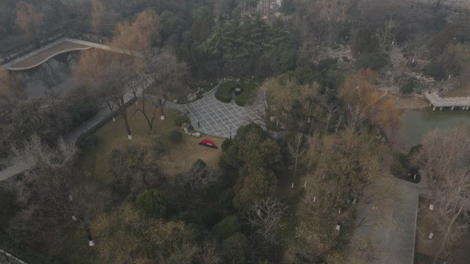 西安革命公园杨虎城雕像航拍12