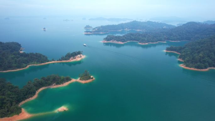 山水意境 万绿湖 绿水青山 湖水 水库