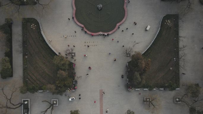 西安革命公园杨虎城雕像航拍10