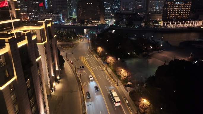 上海夜景航拍外滩南京东路黄浦区城市夜晚风