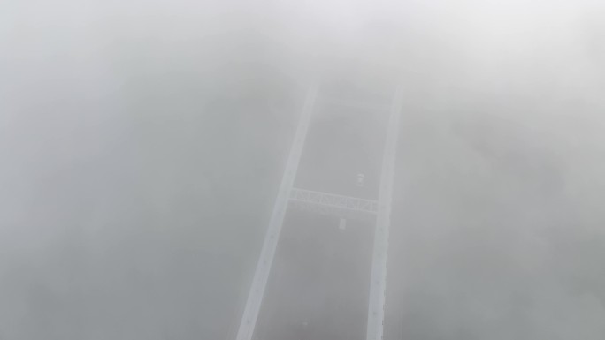 资阳：雾起沱东似仙境