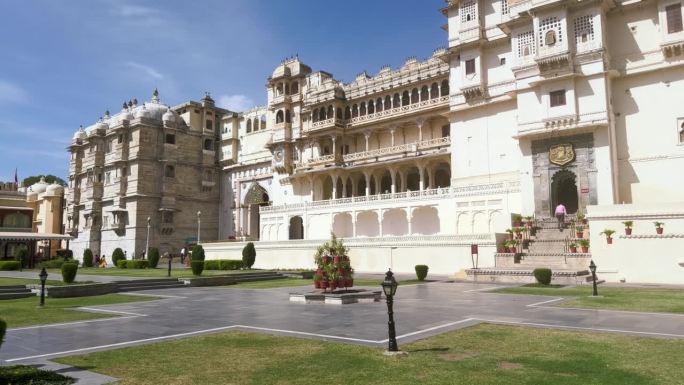 印度乌代普尔:城市宫殿，雄伟的建筑杰作