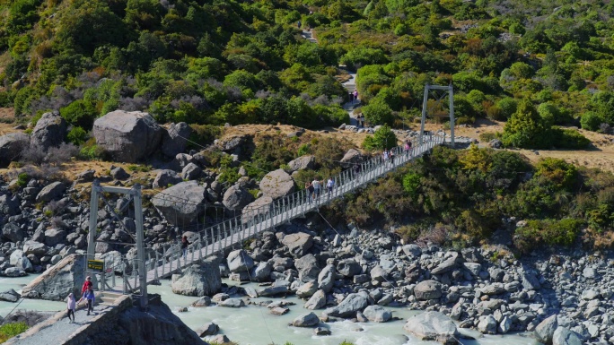 新西兰库克山国家公园胡克步道吊桥