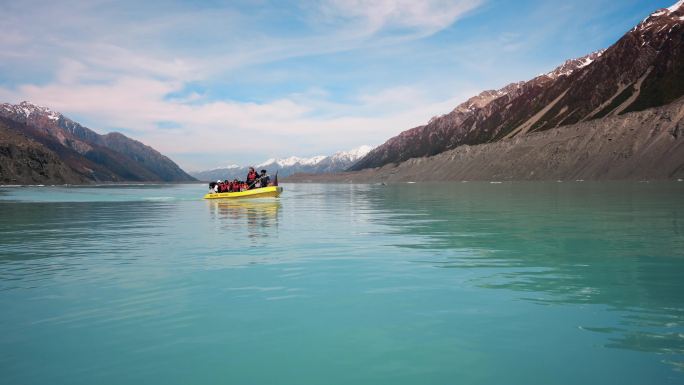 新西兰库克山国家公园冰河湖游船