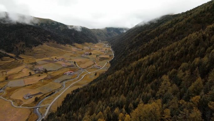 航拍穿越机川西阿坝州康定市甲根坝