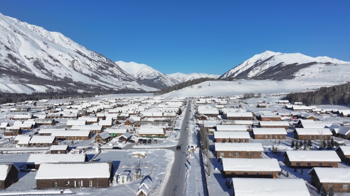 5.1k冬天的禾木村雪景