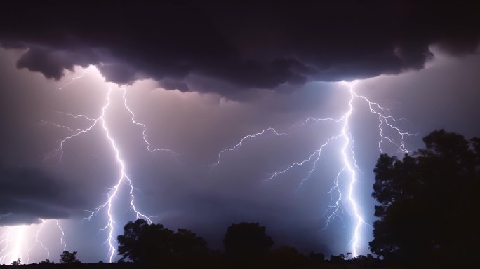 闪电恐怖乌云密布风起云涌电闪雷鸣风暴暴雨