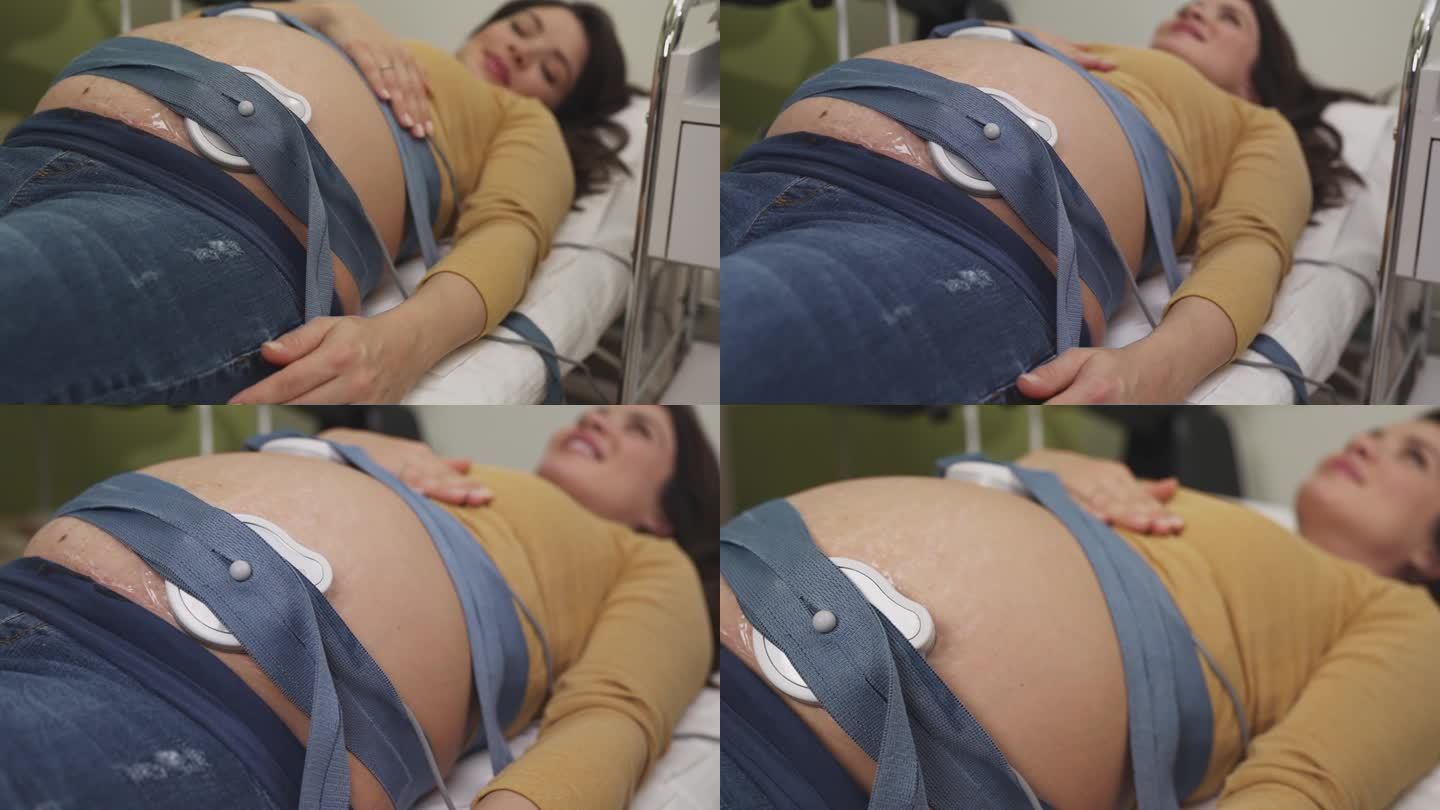孕妇在做孕检。