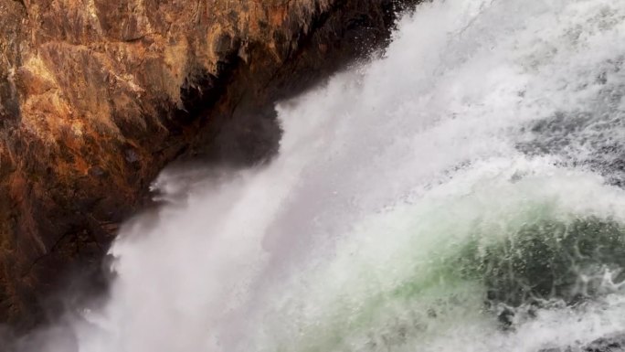 近距离观赏黄石国家公园的上、下瀑布瀑布大峡谷河HDR观景艺术家点秋峡谷村小屋公路上令人惊叹的日间景观