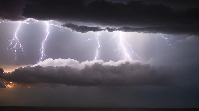 闪电恐怖乌云密布风起云涌电闪雷鸣风暴暴雨