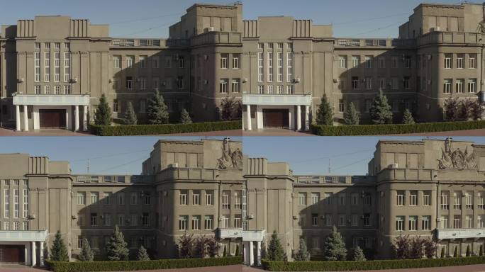 吉尔吉斯共和国最高法院大楼。审理民事、刑事、经济、行政和其他案件的最高司法机关。
