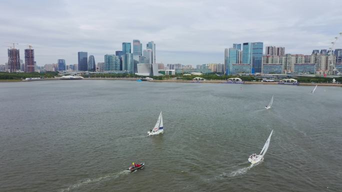 欢乐港湾摩天轮帆船