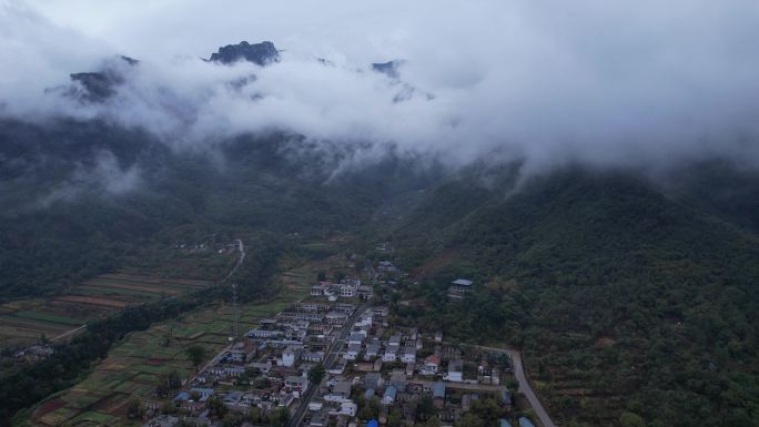 【原创】大山深处的美丽村庄航拍