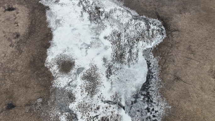 谷雨时节呼伦贝尔自然风景小溪残冰