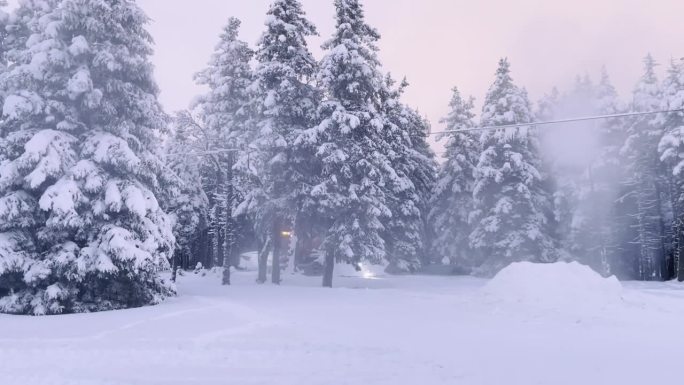 雪车美容师正在准备滑雪场