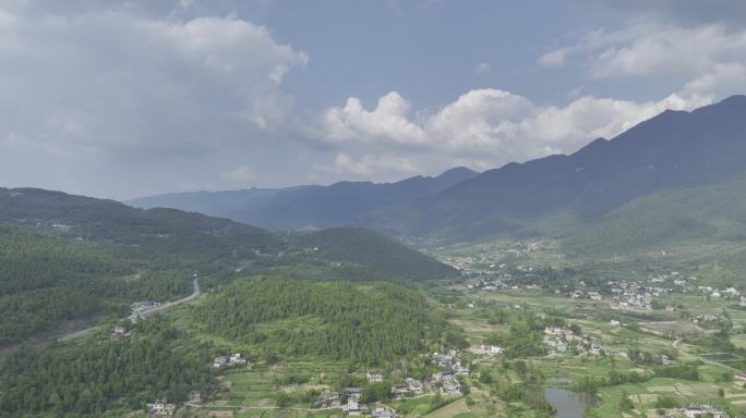 4K航拍 大山 山间 南方群山 翠山