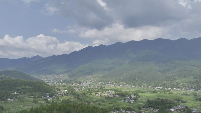 4K航拍 大山  山间  南方群山 翠山