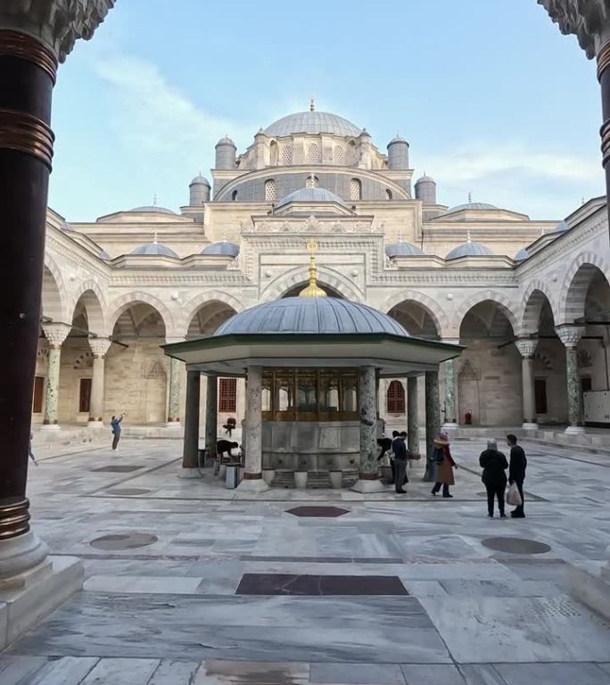 伊斯坦布尔巴耶济德二世清真寺入口