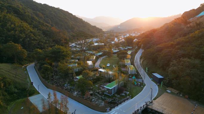 天人山水艺术园露营地航拍F