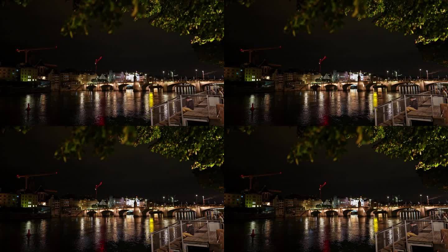 夜景:巴塞尔莱茵河上的中间桥(Mittlere brcke)