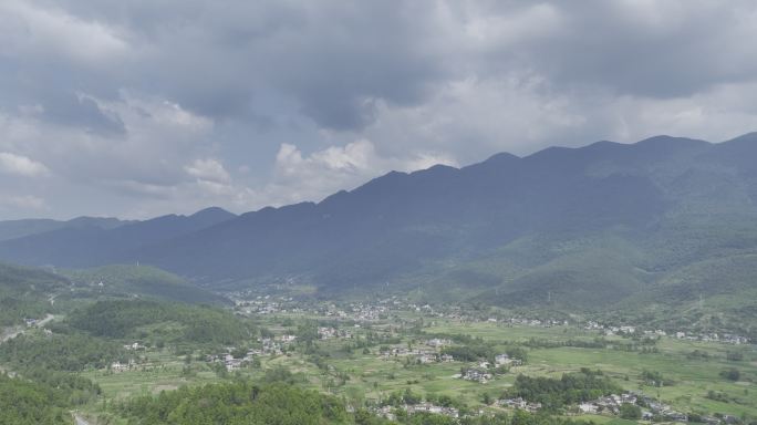 4K航拍 大山  山间  南方群山 翠山