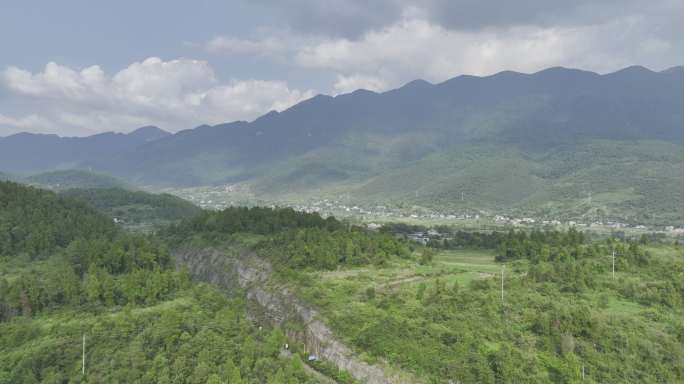 4K航拍 大山  山间  南方群山 翠山