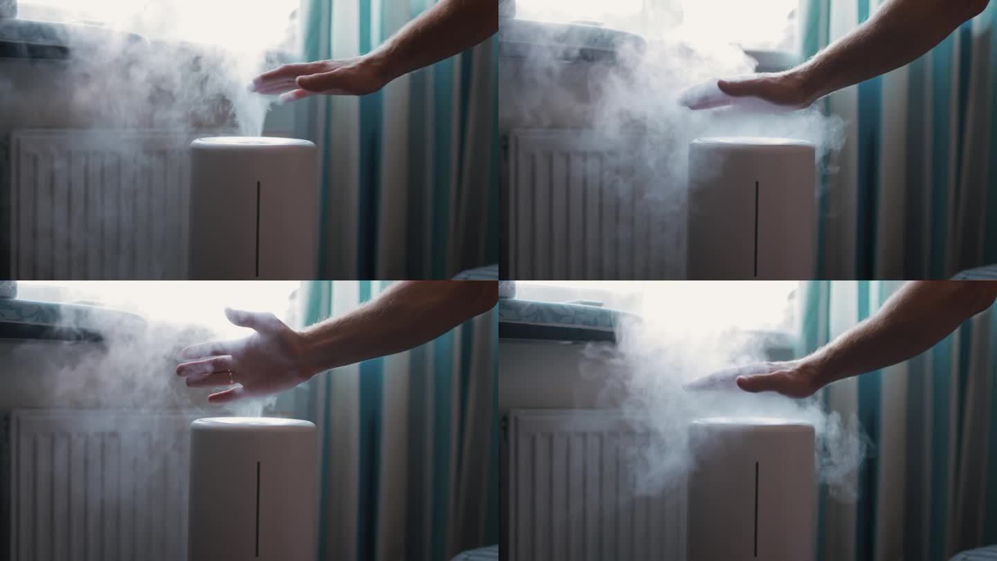 蒸汽从空气加湿器里出来