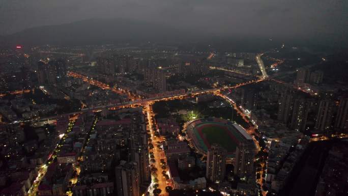 4K航拍城市路口车流夜景