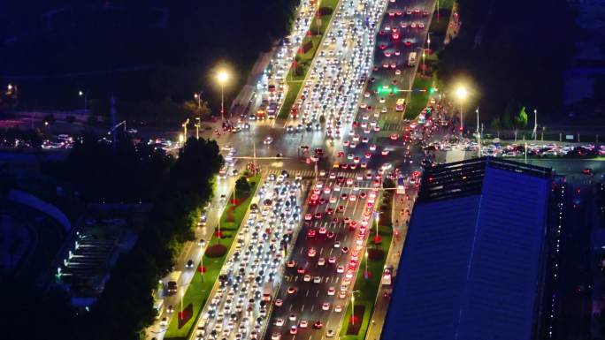 城市堵车节假日堵车