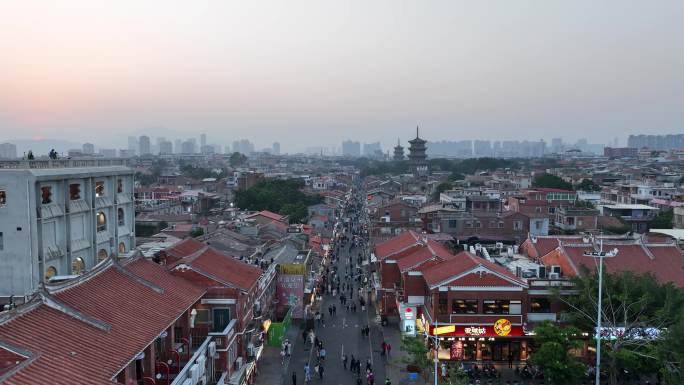 泉州开元寺东西塔航拍西街泉州市区建筑风光