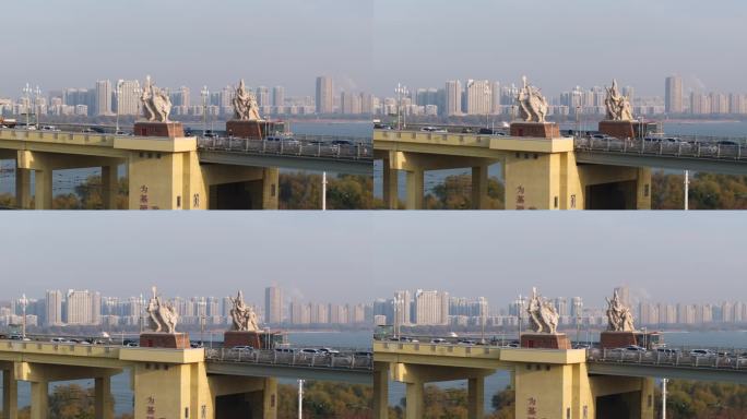 雪后的南京长江大桥