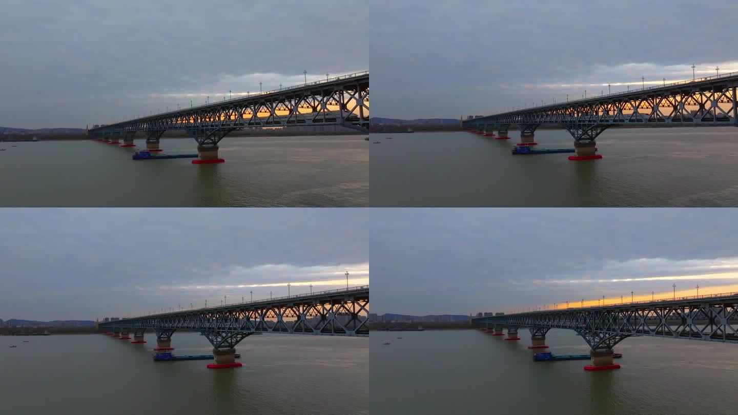 高铁经过南京长江大桥